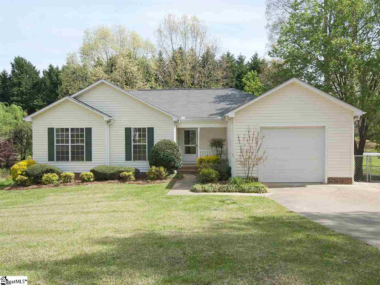 102 Belford Road Mauldin, SC 29662 - Photo 1 of 34 Gallery Image 1