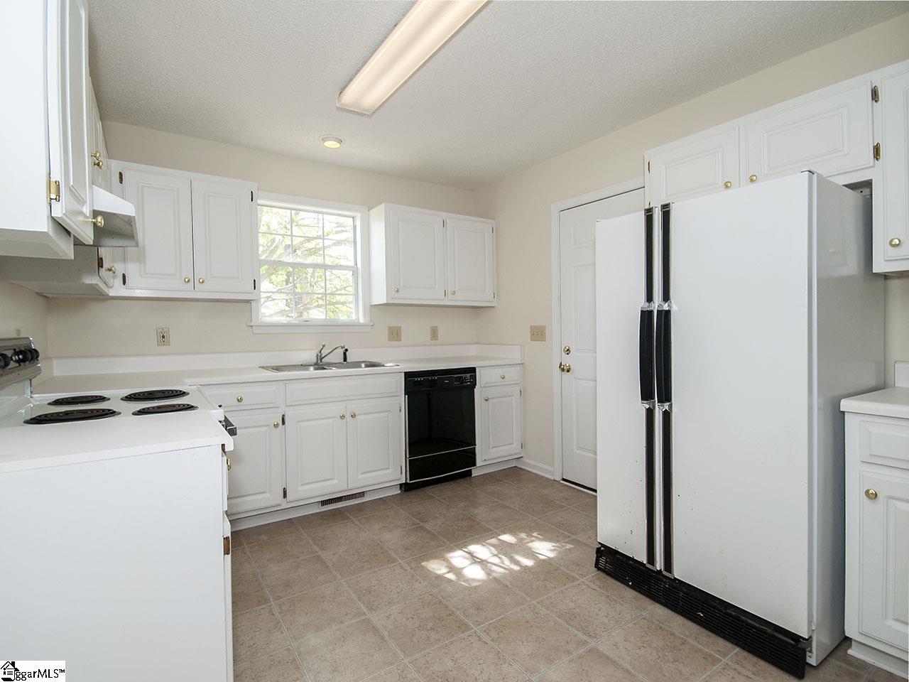 102 Belford Road Mauldin, SC 29662 - Photo 5 of 34 Gallery Image 5