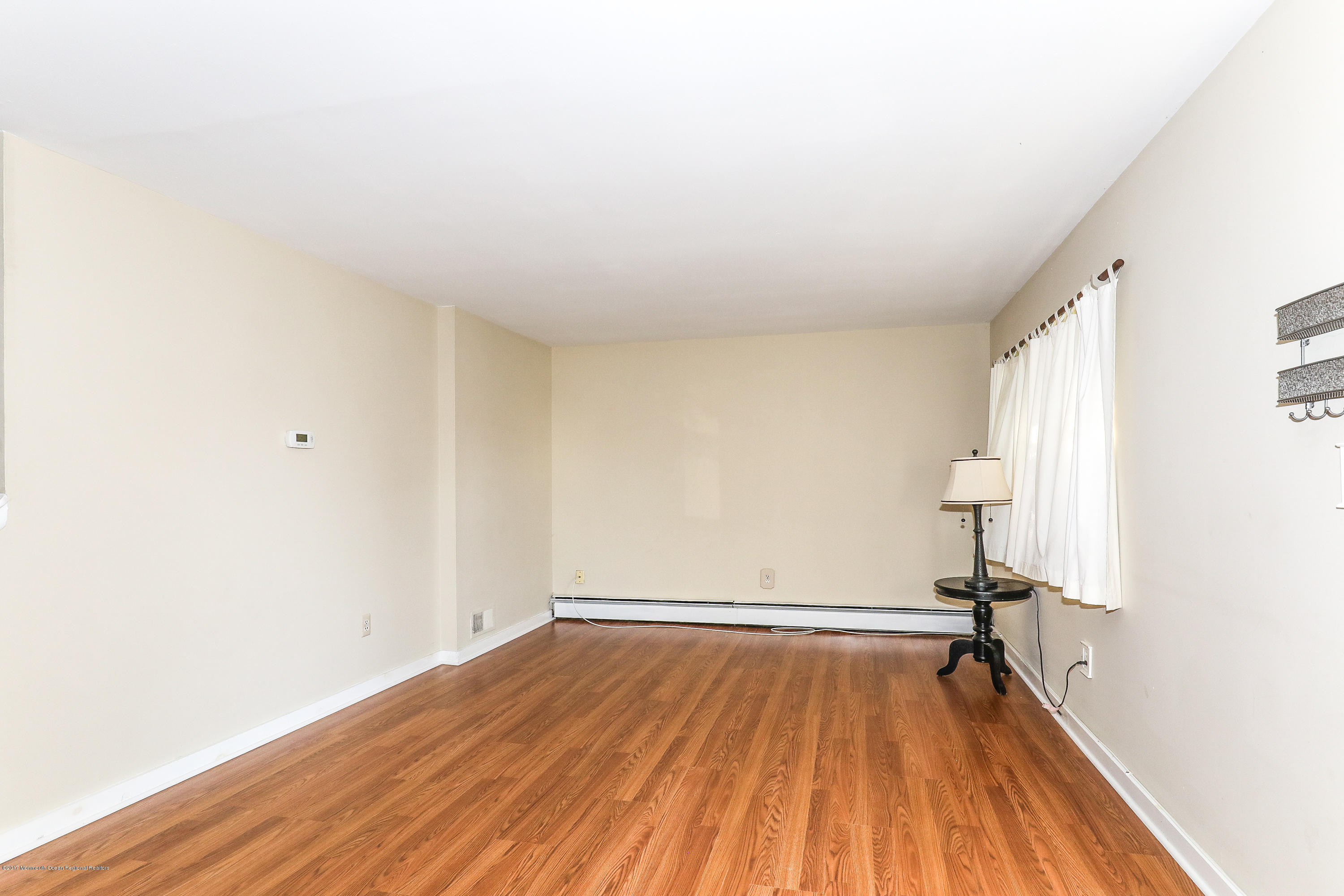 160 Greenwood Loop Road Brick, NJ 08724 - Photo 10 of 33 Living Room