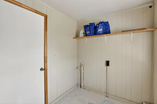 $46,900 | 822 West Kennicott Street, Carbondale, IL 62901