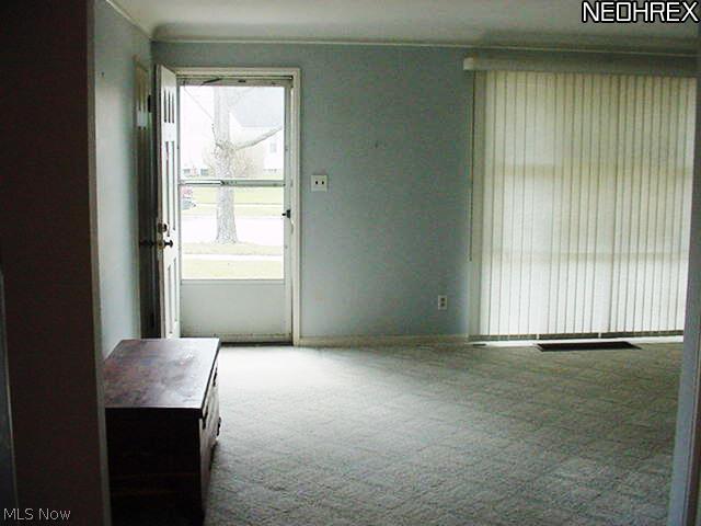 16438 Webster Road Cleveland, OH 44130 - Photo 2 of 17 Gallery Image 2