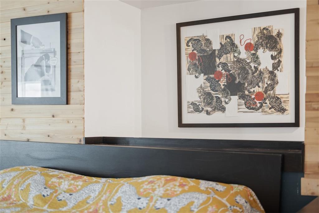 23 Seneca Street Pittsburgh, PA 15219 - Photo 18 of 38 a close up of a painting on the wall