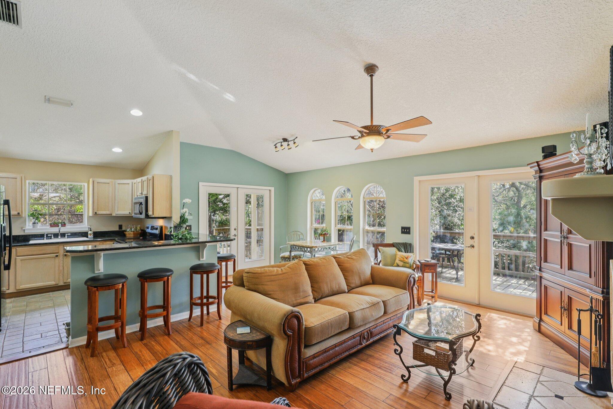 303 Fourteenth Street St. Augustine, FL 32084 - Photo 7 of 45 8-web-or-mls-14th St-S1002-008