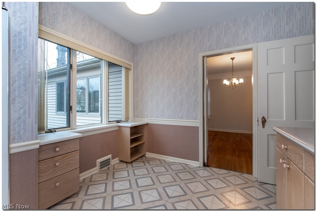 2575 Charney Road Cleveland, OH 44118 - Photo 15 of 35 Gallery Image 15