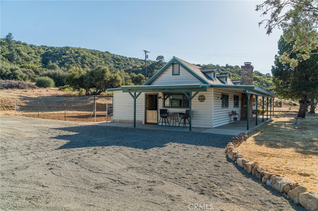 60861 Burnt Valley Road Anza, CA 92539 - Photo 2 of 66