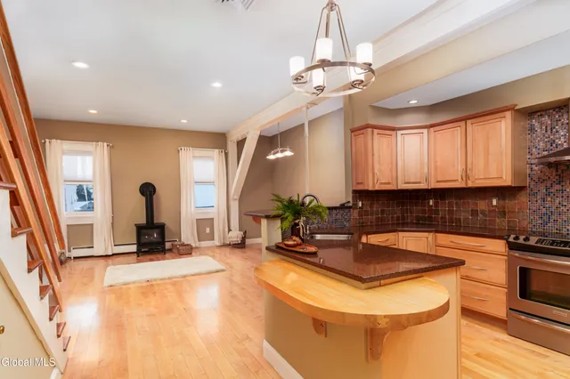 $750,000 | 37 Clark Street, Unit 6, Saratoga Springs, NY 12866