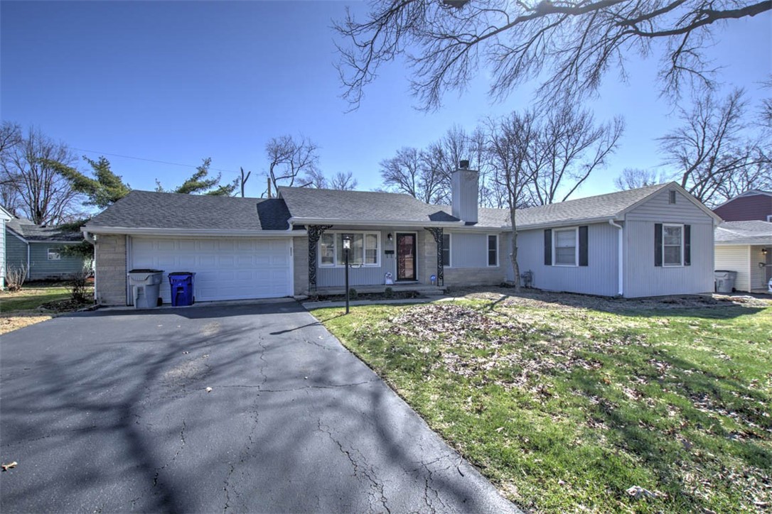 126 South Delmar Avenue Decatur, IL 62522 - Photo 7 of 31 Gallery Image 7