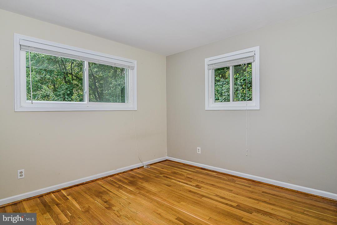 2520 Rambling Road Vienna, VA 22181 - Photo 11 of 22 Bedroom