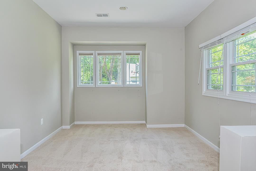 2520 Rambling Road Vienna, VA 22181 - Photo 18 of 22 Bedroom (Master)