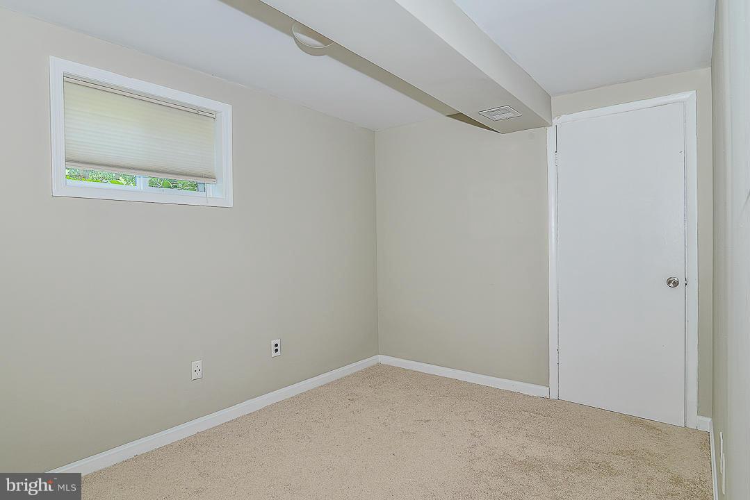 2520 Rambling Road Vienna, VA 22181 - Photo 19 of 22 Interior (General)