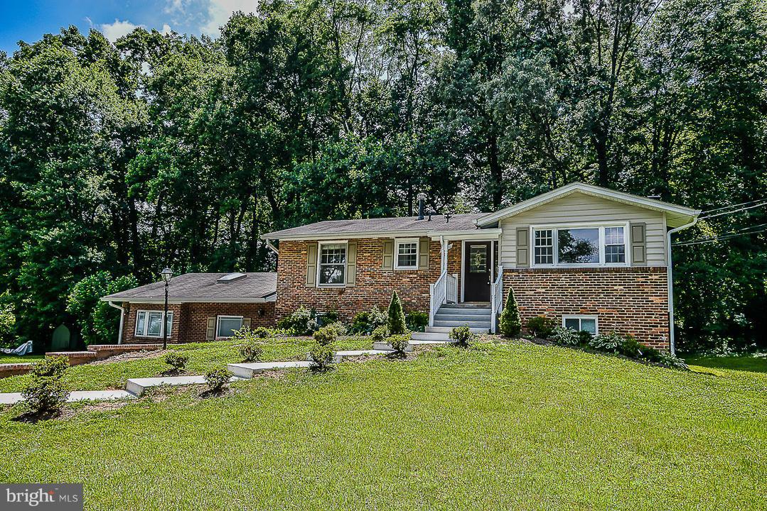 2520 Rambling Road Vienna, VA 22181 - Photo 22 of 22 Exterior (Front)