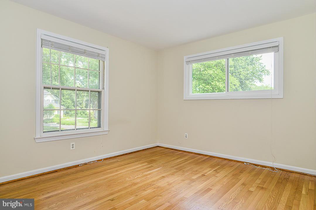 2520 Rambling Road Vienna, VA 22181 - Photo 10 of 22 Bedroom