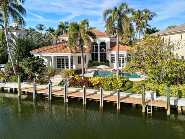 $5,950,000 | 828 Harbour Isles Place, North Palm Beach, FL 33410