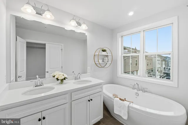 $595,000 | 13606 Harrier Way, Clarksburg, MD 20871