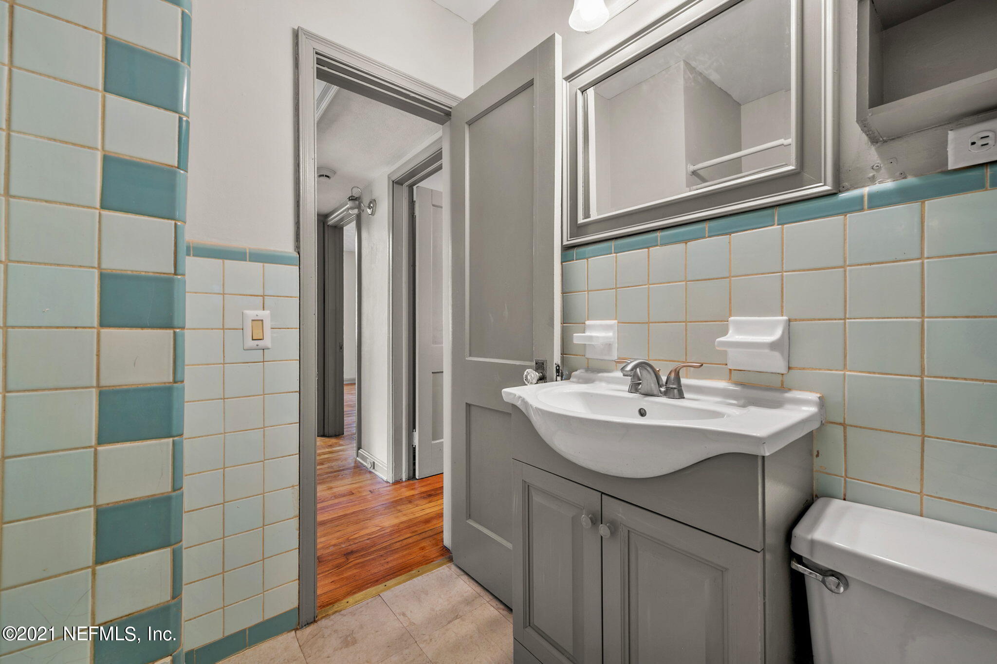 416 Aiken Road Jacksonville, FL 32216 - Photo 13 of 30 bathroom
