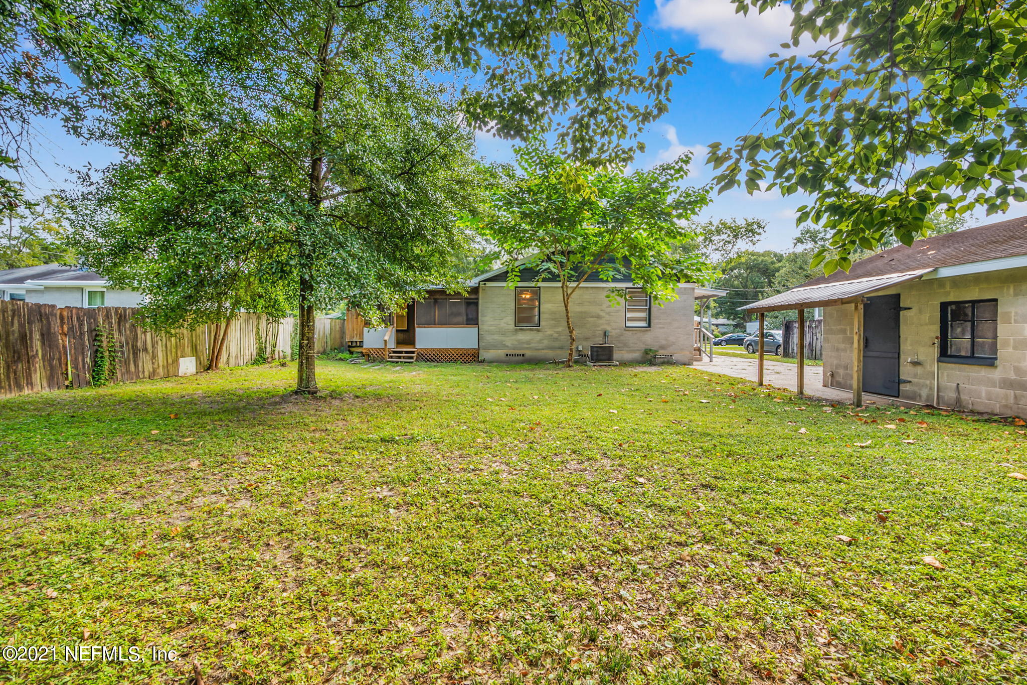 416 Aiken Road Jacksonville, FL 32216 - Photo 23 of 30 large backyard