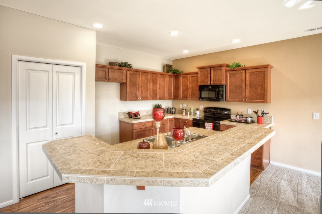 3303 176th Place Southeast, Unit 39 Bothell, WA 98012 - Photo 2 of 7