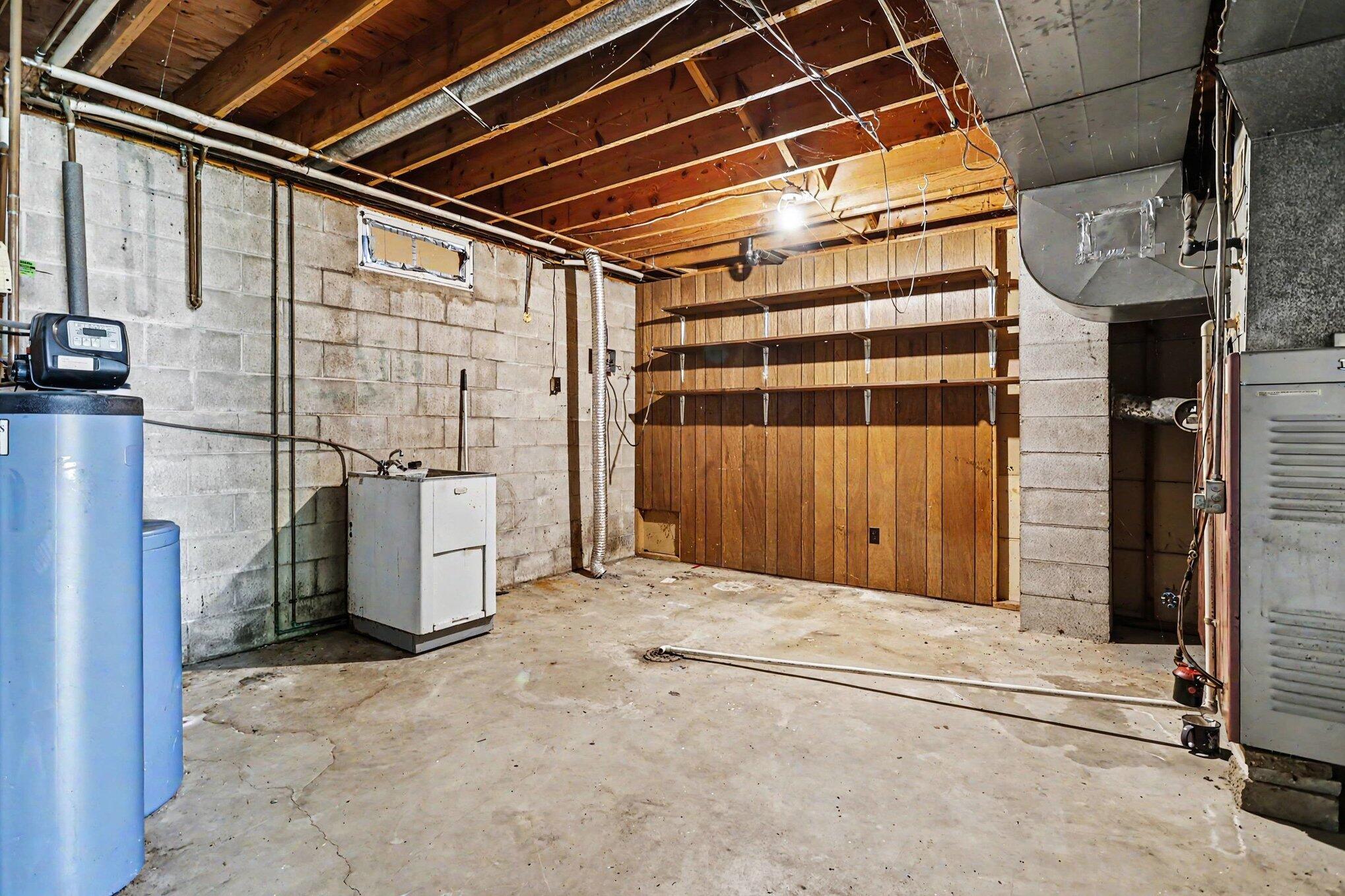8304 Hollywood Road Baroda, MI 49101 - Photo 20 of 45 024_file_3595