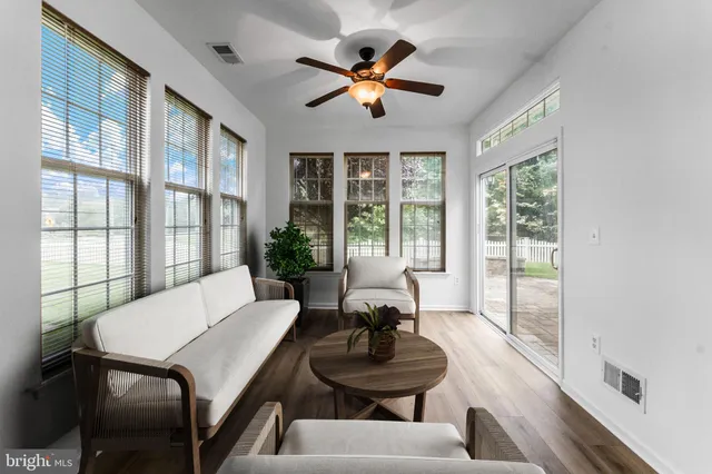 $450,000 | 4 Brakeman Court, Hightstown, NJ 08520