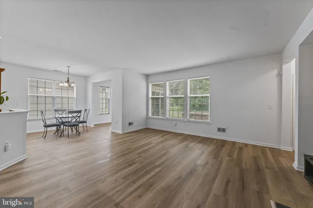 $450,000 | 4 Brakeman Court, Hightstown, NJ 08520