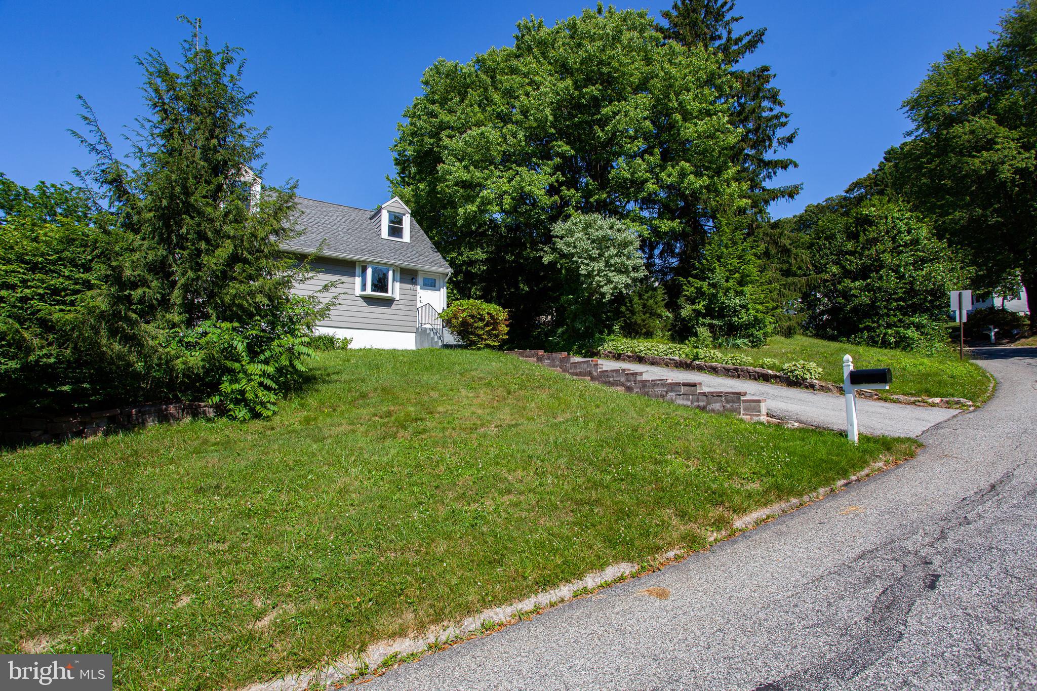 59 Fahnestock Road Malvern, PA 19355 - Photo 4 of 40 Gallery Image 4