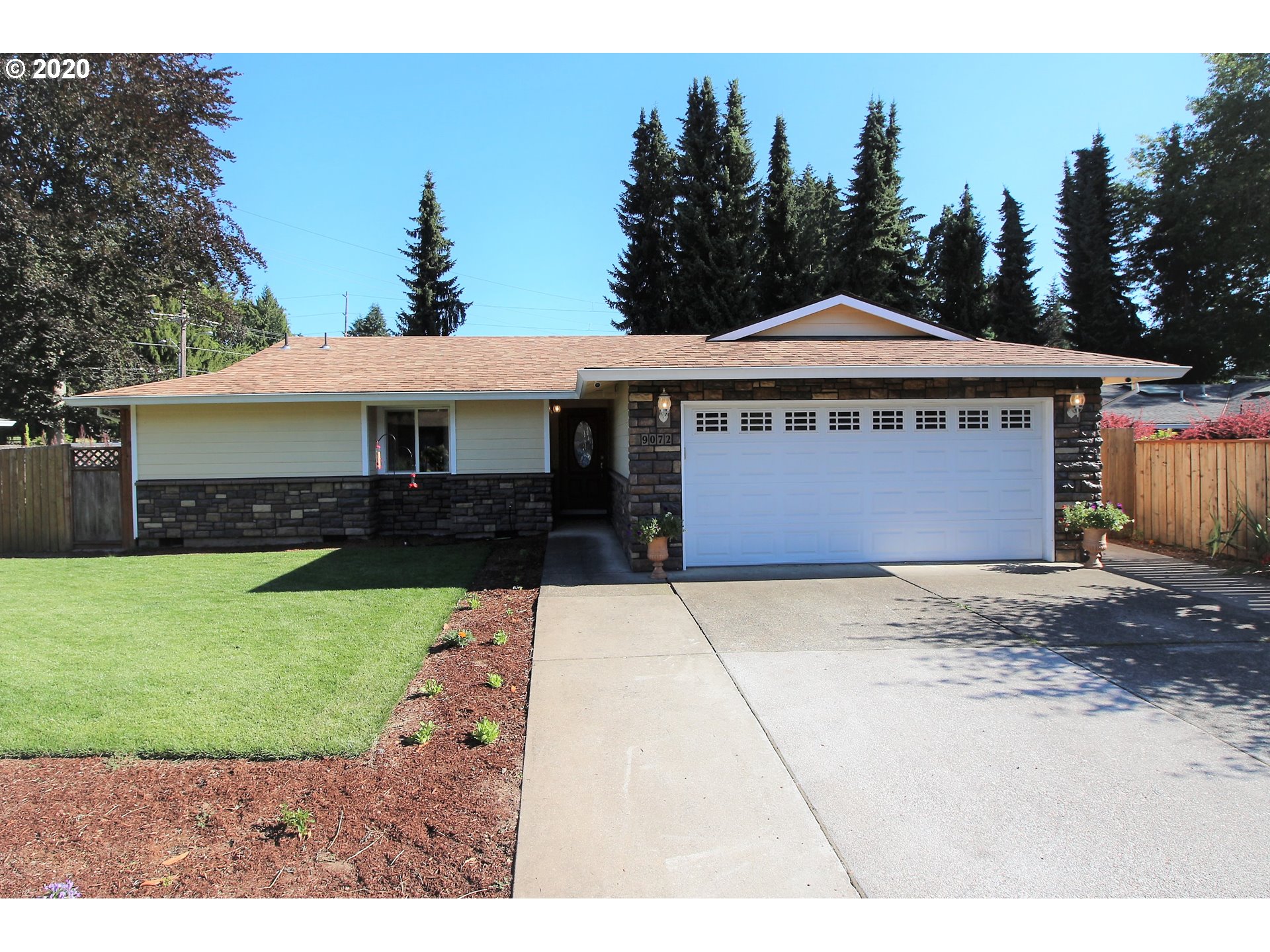 9072 Southwest Raritan Court Tualatin, OR 97062 - Photo 1 of 25 Gallery Image 1