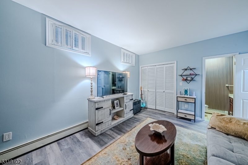 6 Magnolia Lane Caldwell, NJ 07006 - Photo 6 of 45