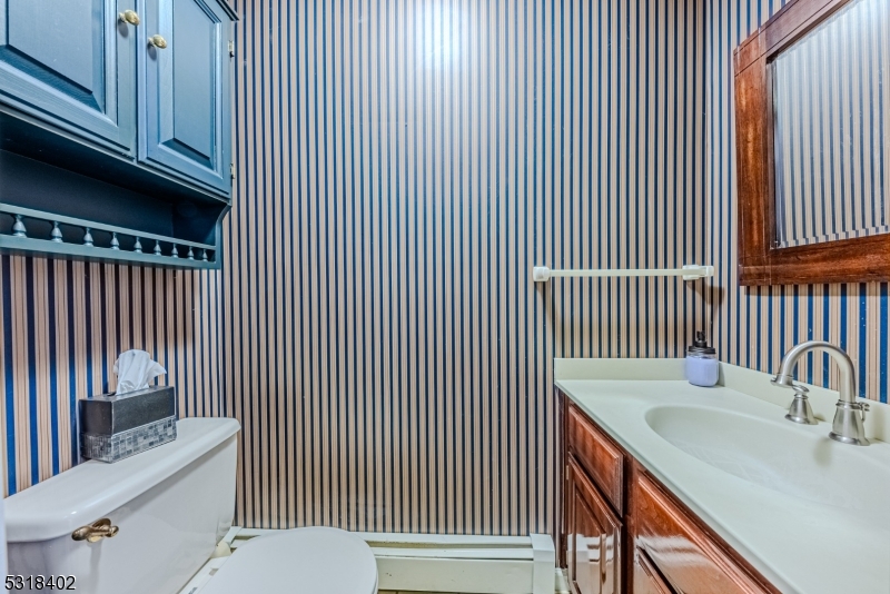 6 Magnolia Lane Caldwell, NJ 07006 - Photo 7 of 45