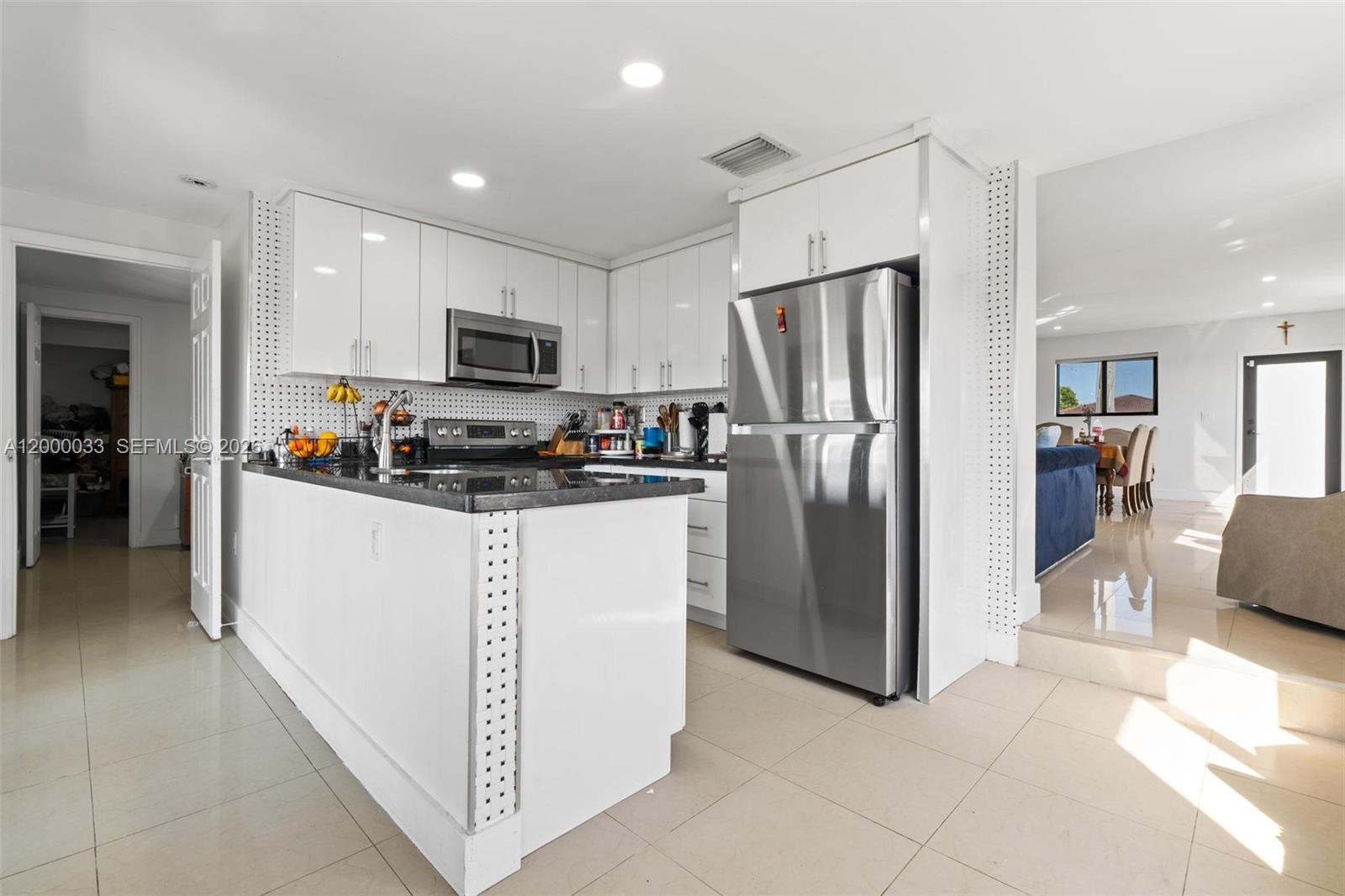 12860 Southwest 268th Street Homestead, FL 33032 - Photo 10 of 22