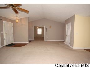 2816 Cronin Drive Springfield, IL 62711 - Photo 3 of 12 Gallery Image 3