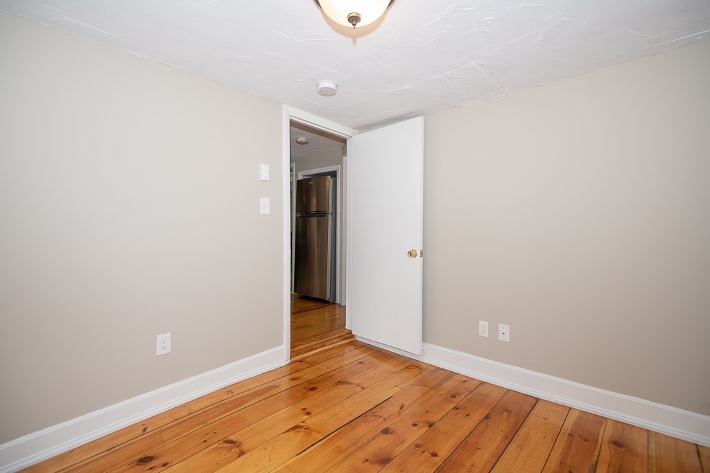 518 Mendon Road Sutton, MA 01590 - Photo 27 of 33
