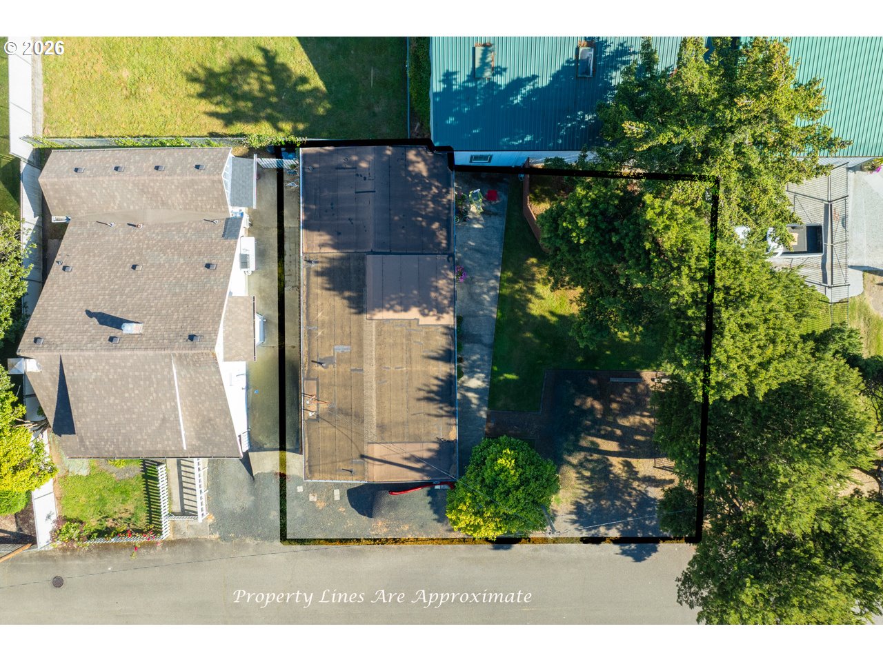 160 Spring Street Gardiner, OR 97441 - Photo 5 of 29