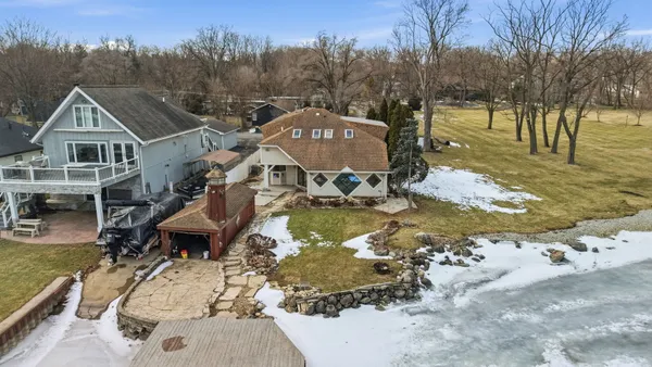 $589,900 | 6N263 River Drive, St. Charles, IL 60175
