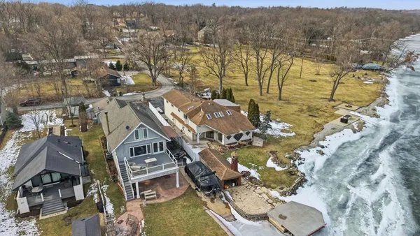 $589,900 | 6N263 River Drive, St. Charles, IL 60175