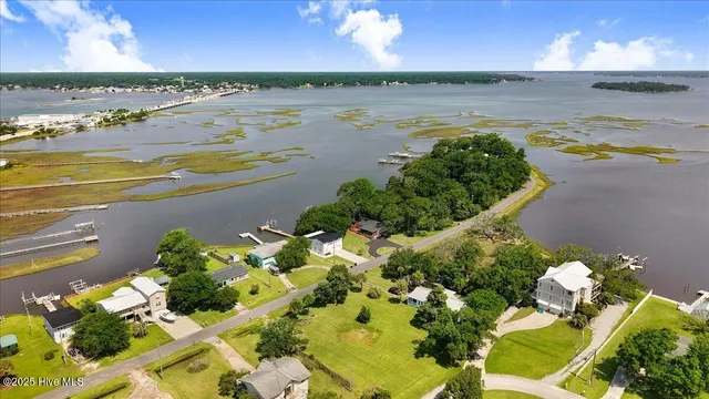 $659,900 | 123 Cedar Lane, Cedar Point, NC 28584