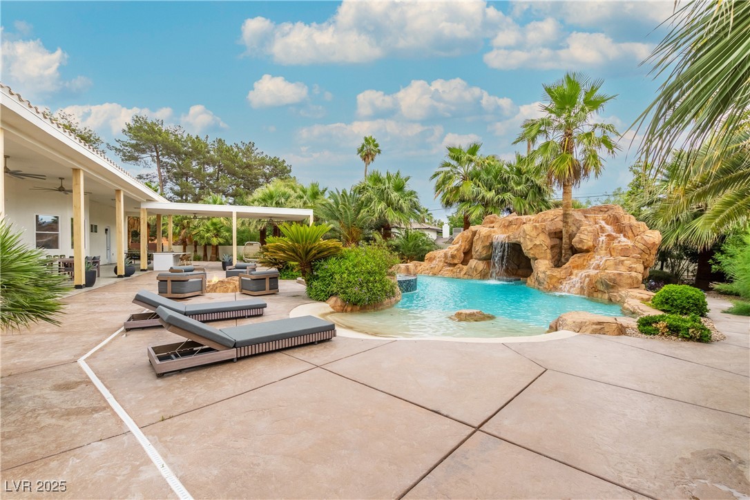 7270 Loma Alta Circle Las Vegas, NV 89120 - Photo 12 of 63