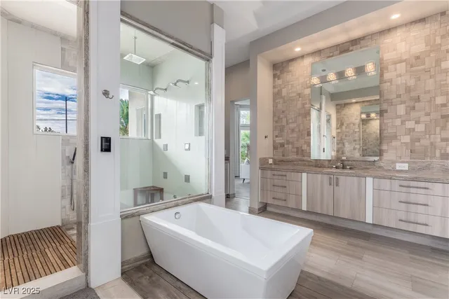 $30,000 | 7270 Loma Alta Circle, Las Vegas, NV 89120