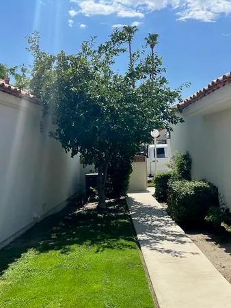 $3,200 | 43852 VÃa Palma, Palm Desert, CA 92211