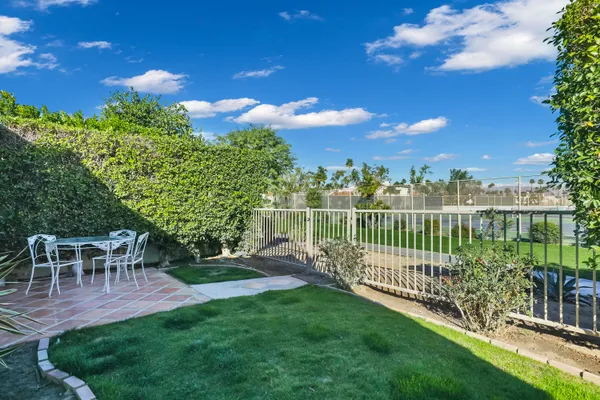 $3,200 | 43852 VÃa Palma, Palm Desert, CA 92211