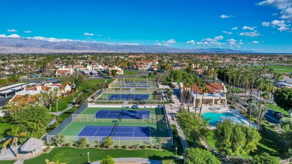 $3,200 | 43852 VÃa Palma, Palm Desert, CA 92211