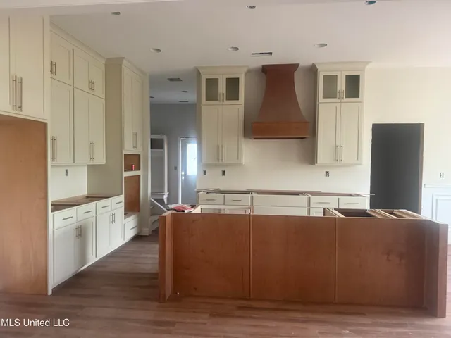 $475,000 | 2520 East Beauvoir Place, Hernando, MS 38632