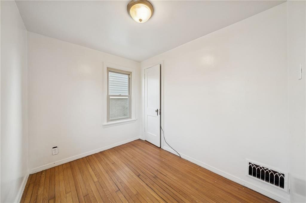 815 Elizabeth Street Pittsburgh, PA 15221 - Photo 13 of 38