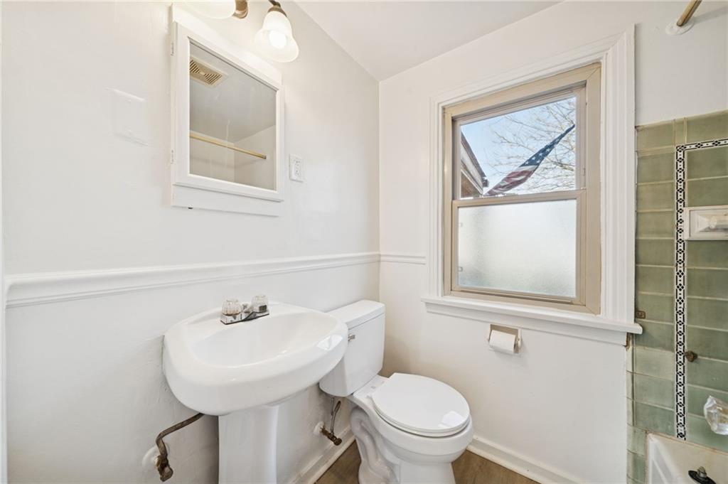 815 Elizabeth Street Pittsburgh, PA 15221 - Photo 16 of 38