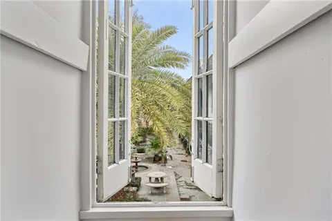 $1,070,000 | 716 Governor Nicholls Street, Unit E, New Orleans, LA 70116