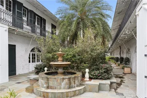 $1,070,000 | 716 Governor Nicholls Street, Unit E, New Orleans, LA 70116