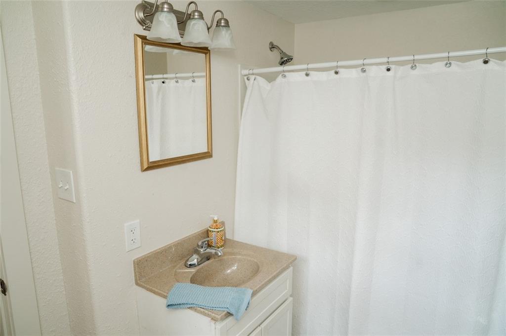 707 5th Street Altamont, KS 67330 - Photo 11 of 33