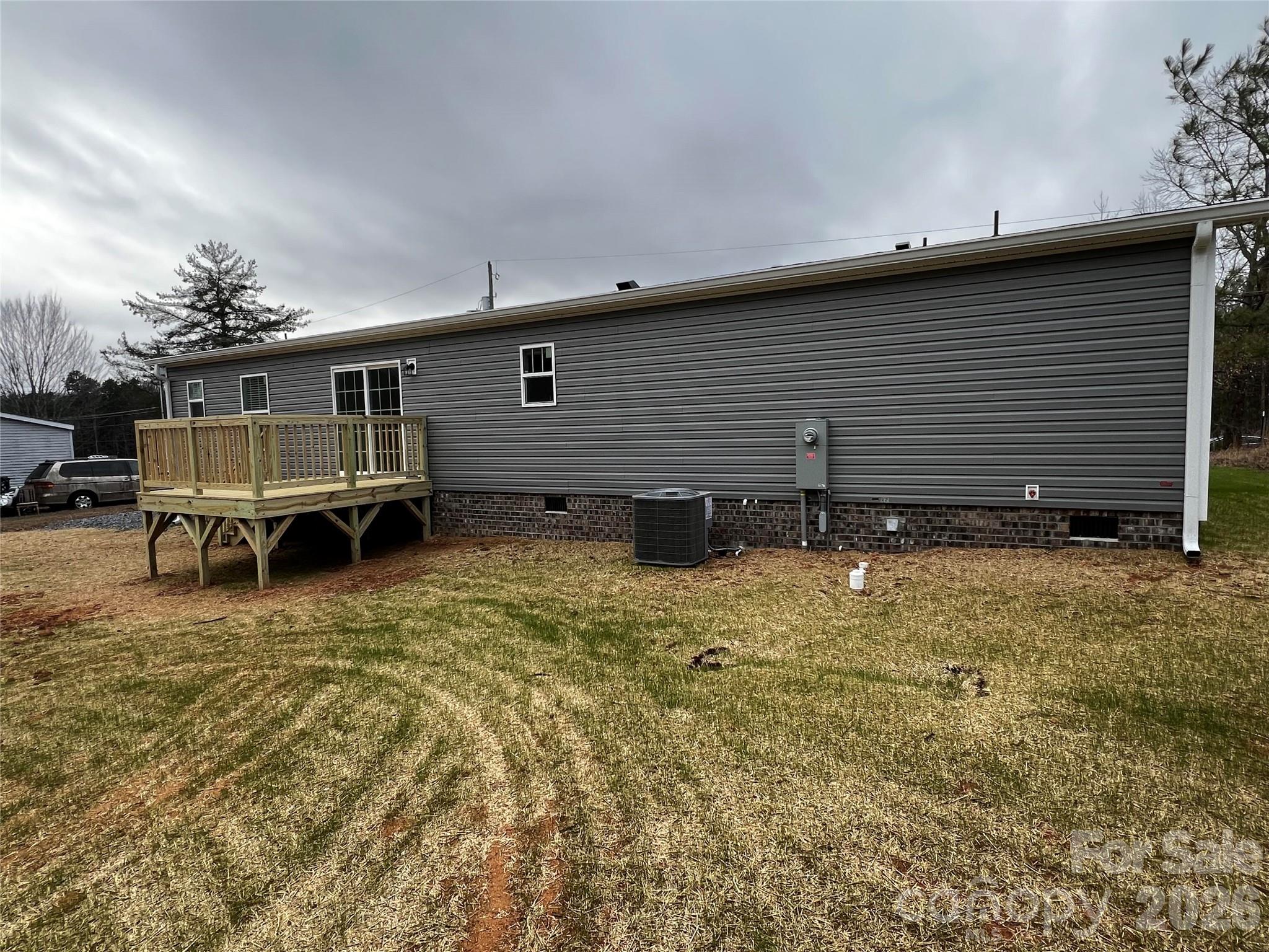 111 Overcash Road Troutman, NC 28166 - Photo 4 of 19 a backyard of a house