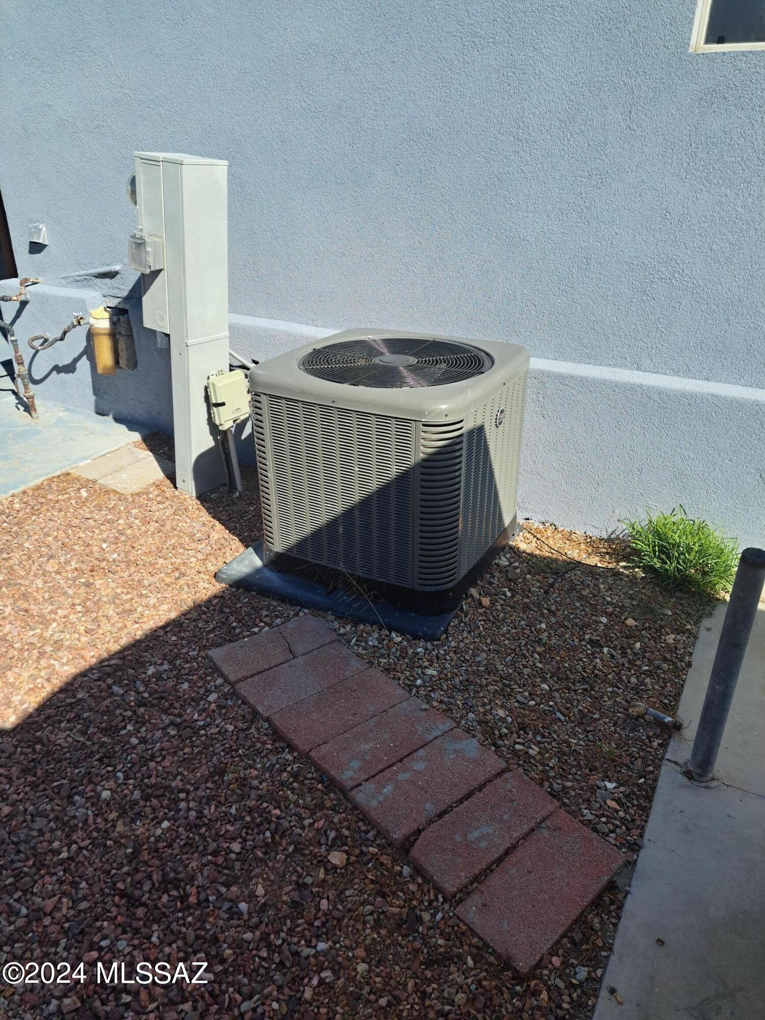 5741 West Rocking Cir Street Tucson, AZ 85713 - Photo 21 of 27 20240928_093927