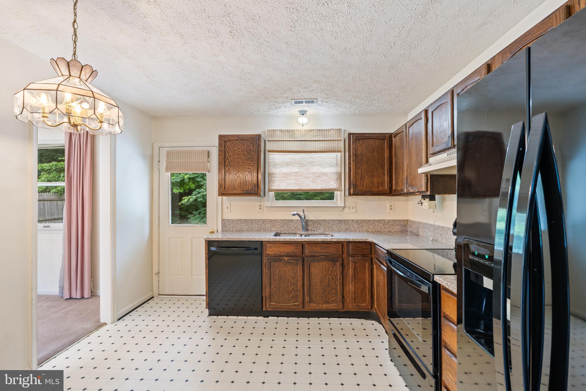 6000 Carlisle Road Waldorf, MD 20601 - Photo 3 of 36