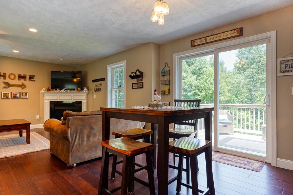 38 Spruce Road Westminster, MA 01473 - Photo 13 of 41 Gallery Image 13